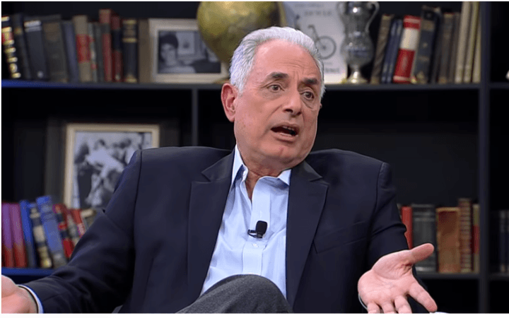 Corajoso, William Waack defende Bolsonaro e afirma que ele não é "racista, machista e homofóbico"