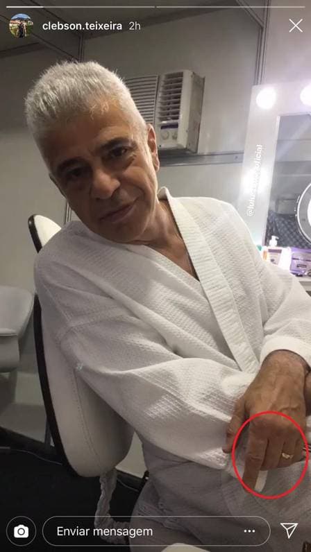 Lulu Santos está usando aliança de casado (Foto: Reprodução/Instagram) Lulu Santos está usando aliança de casado (Foto: Reprodução/Instagram)