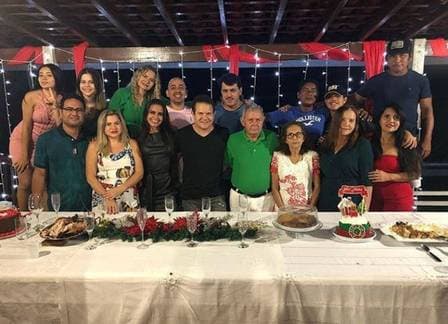 Ximbinha passa primeiro Natal com nova namorada