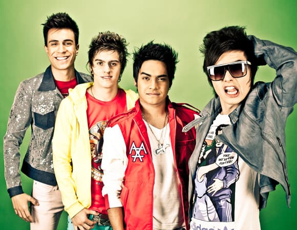 Ex-Restart completa 28 anos, surge completamente diferente e choca