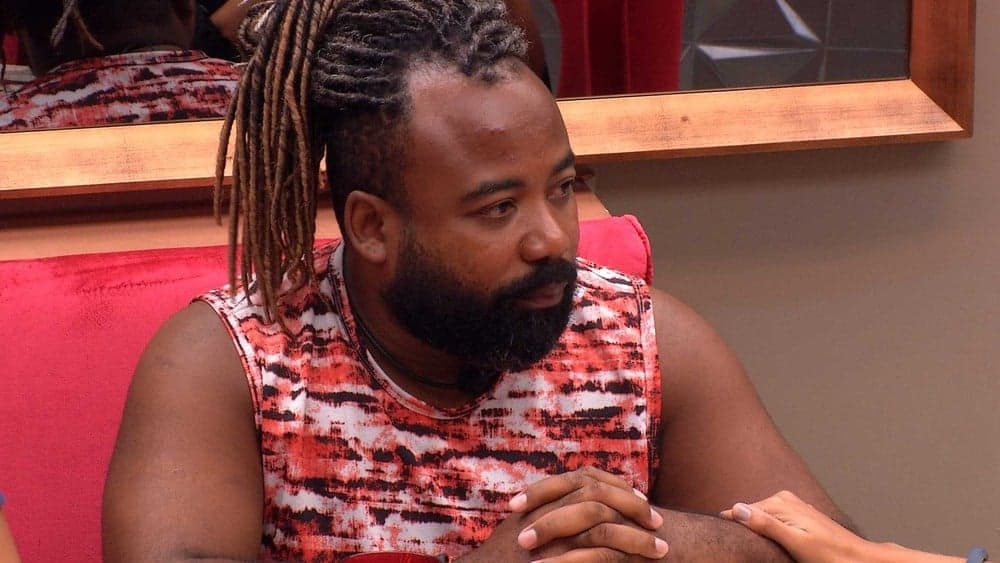 BBB19: Rodrigo é alvo de reclamações dos brothers e desabafa