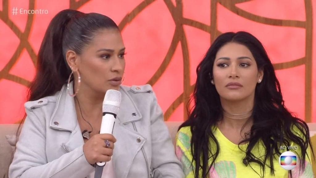 Afastada, Simaria reaparece com Simone na Globo, revela extremo sofrimento e desabafa: "A gente já sofreu demais"