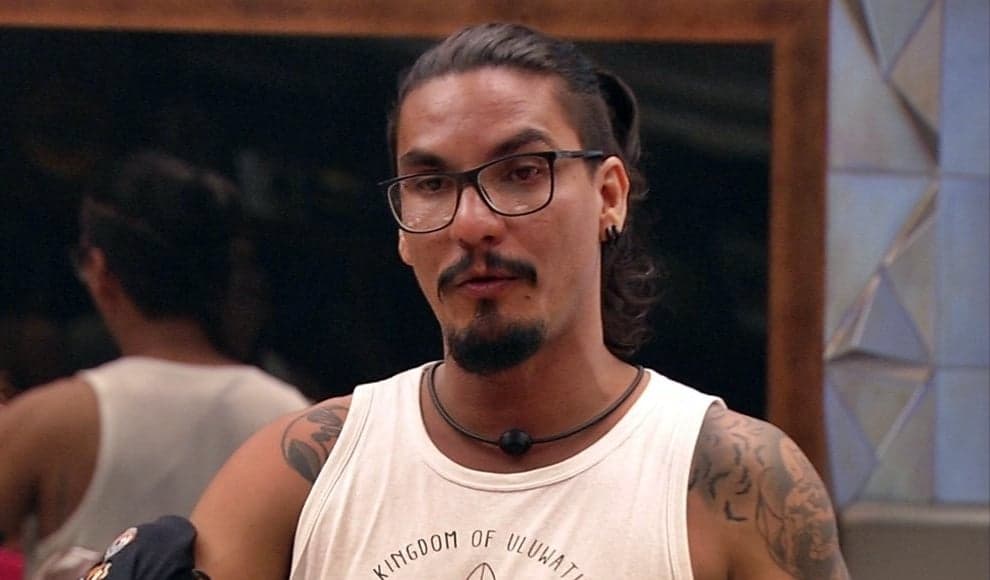 Expulso do BBB19  após acusação de assédio, Vanderson Brito muda de vida e vira empresário da moda