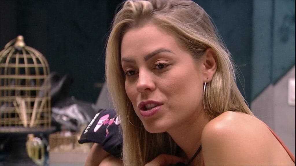 No BBB19, Isabella fala sobre romance com Maycon: "Não quero viver isso de novo"