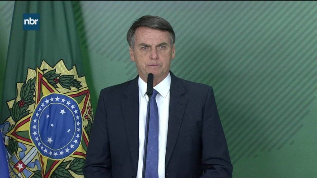 Governo Bolsonaro recua e decide voltar com programa de TV cancelado