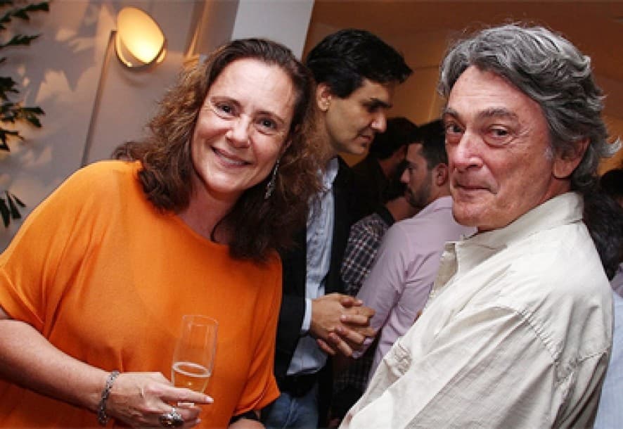 Elizabeth Savala desmente AVC do marido e diz o que aconteceu de verdade