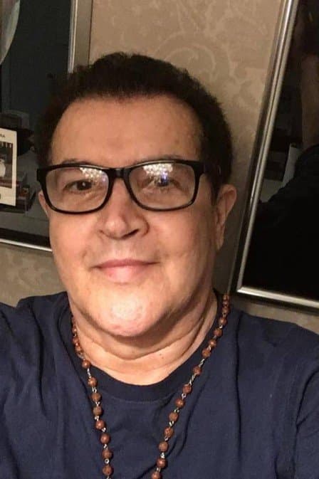 Beto Barbosa comemora vitória contra doença grave '100% curado'