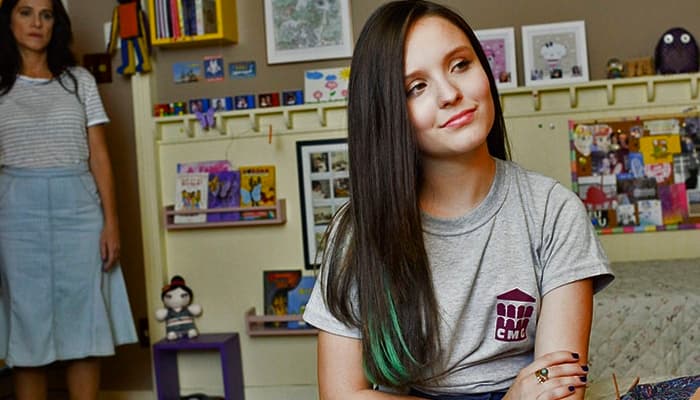 Globo troca Futebol por Larissa Manoela para aumentar audiência
