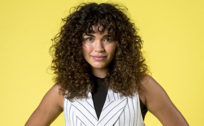 Atriz de Verão 90 vira piada por conta de look escolhido para ir ao Faustão e é detonada pelo público