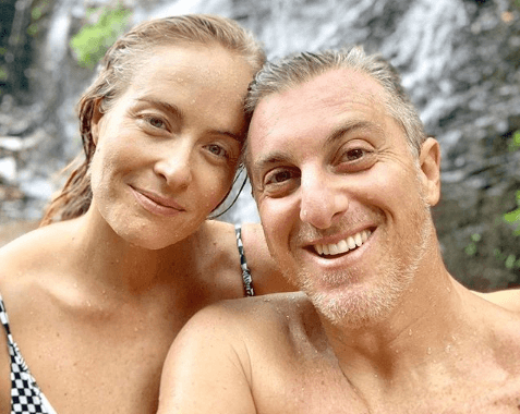 Luciano Huck com barba e Angélica (Foto: Reprodução/ Instagram) Luciano Huck com barba e Angélica (Foto: Reprodução/ Instagram)