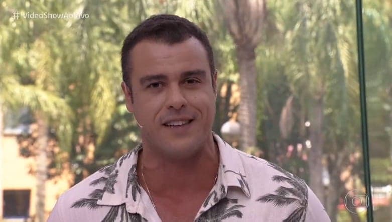 Após tirar água de pedra, Joaquim Lopes dá adeus ao Vídeo Show: "Gratidão"