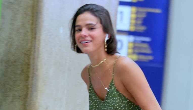Bruna Marquezine solta o verbo e implora para voltar à Noronha: "Chega! Eu não aguento mais"