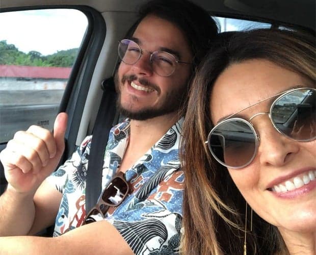 Fátima Bernardes vai com Túlio Gadelha em cerimônia de posse e Câmara do Deputados fica cheia de amor