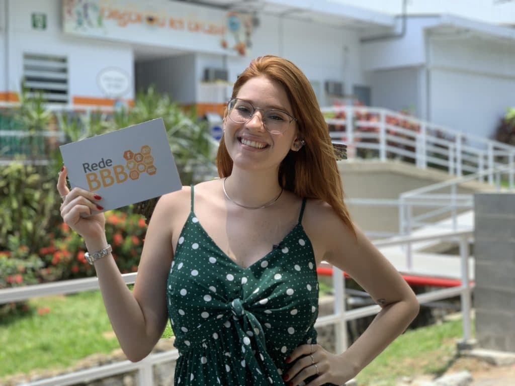 BBB19: Ana Clara surge com roupão de líder e faz revelação importante