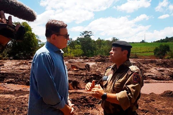 Roberto Cabrini interrompe férias e vai a Brumadinho para fazer cobertura de tragédia