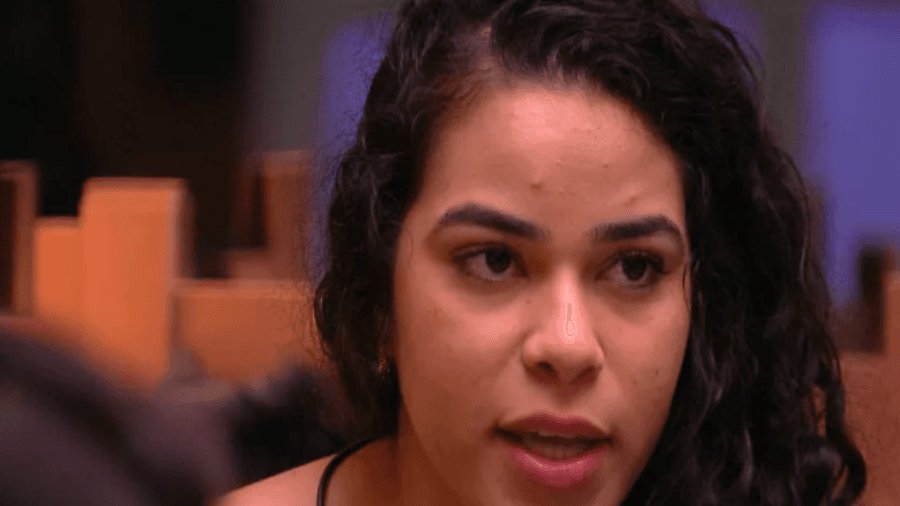 BBB19: Elana surpreende e revela que sua mãe havia tido um pressentimento de que ela estaria no jogo