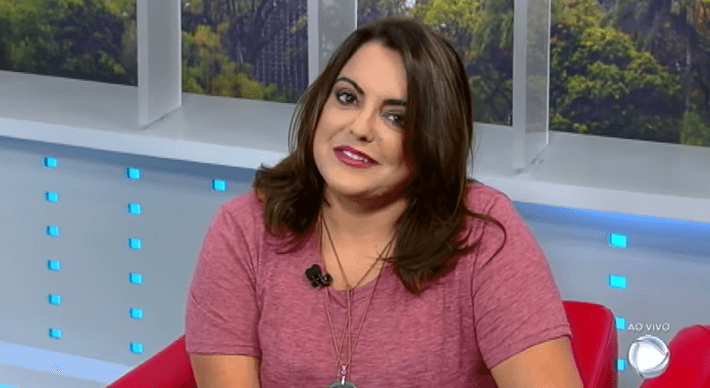 Fabíola Reipert recebe ligação inesperada, interrompe programa e leva bronca ao vivo na Record