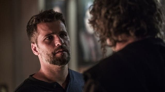 O Sétimo Guardião: Gabriel toma decisão drástica após falar com León e Egídio reaparece