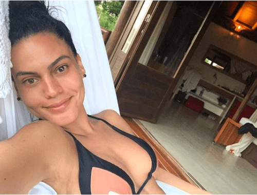 Nova solteira, Letícia Lima passa virada do ano em Fernando de Noronha