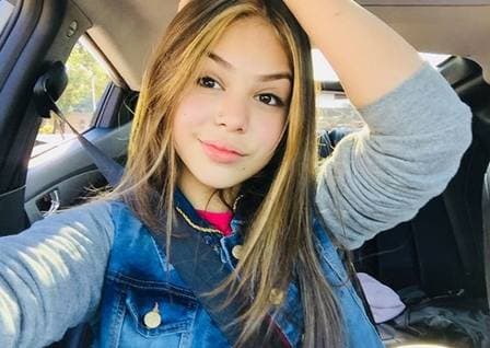 Melody retorna às redes sociais, é detonada por internautas após clique sensual e polêmica vem à tona