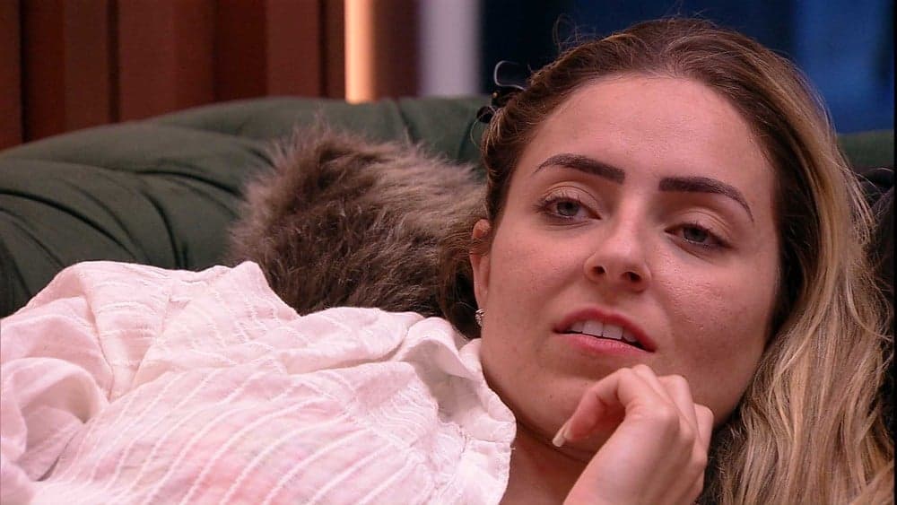 BBB19: Em conversa com Hariany, Paula fala quem está em sua mira de voto e explica o motivo