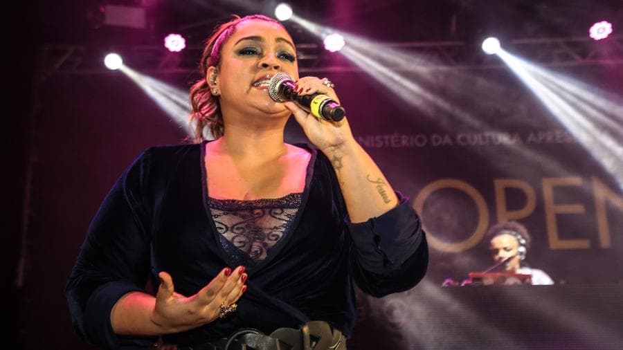 Preta Gil defende diretora da Vogue acusada de cometer racismo e dispara: "Não sou militante''