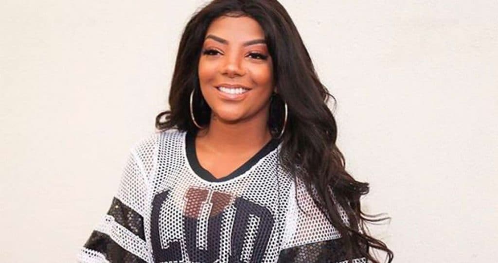Ludmilla é obrigada a parar com festa após confusão no Rio
