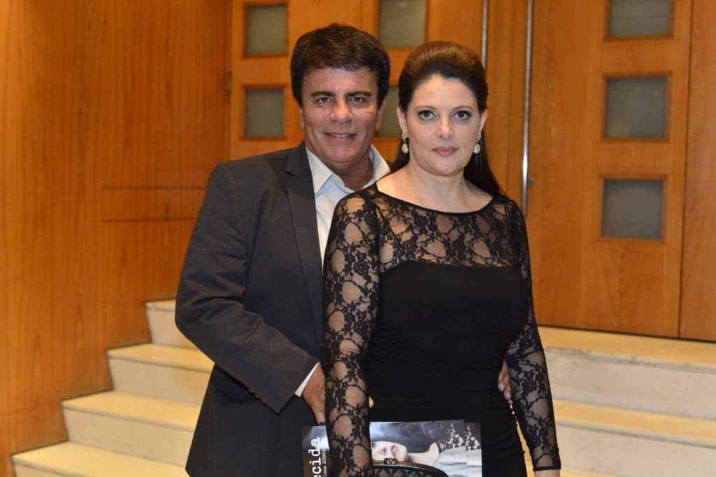 Viúva de Wagner Montes, Sônia Lima se emociona ao lembrar do marido: "Dor no peito"