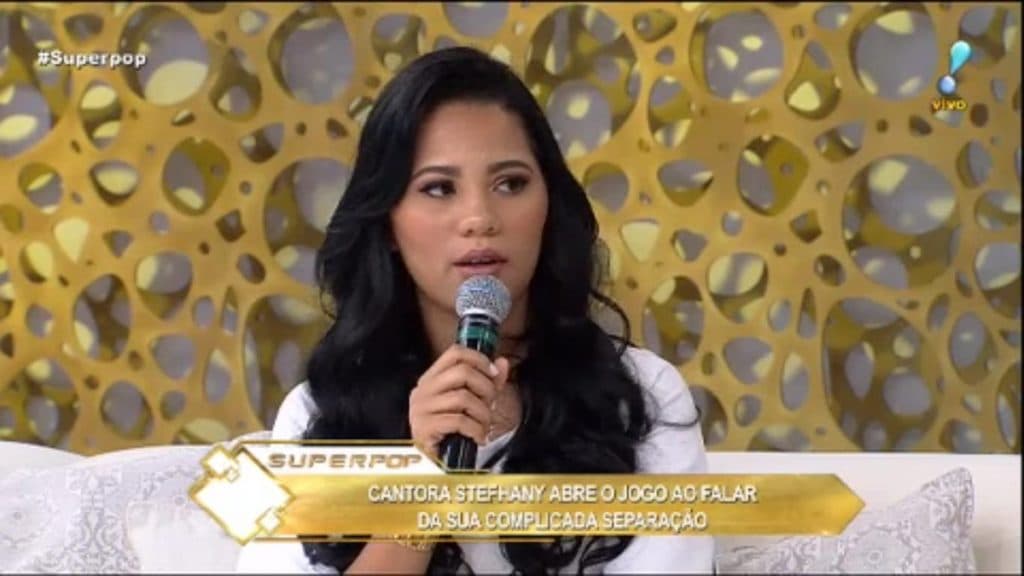 Stefhany Absoluta vai ao SuperPop, abre o jogo sobre sua separação e revela que ainda sofre perseguição do ex-marido