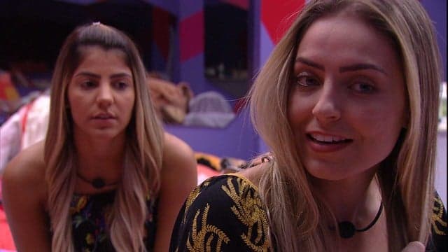 Hariany e Paula especulam chances de romance entre Maycon e Elana: "Ela não descarta"