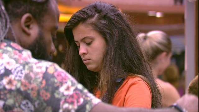 BBB19: Hana rebate comentário maldoso de Paula sobre brothers: "Se enxerga"