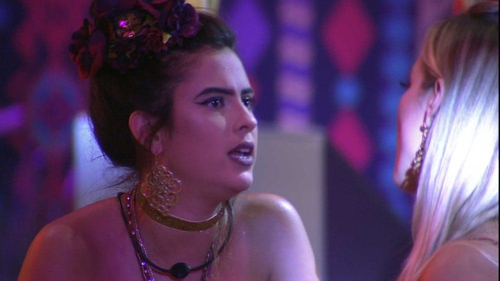 "Teria desabado", revela Hana a Isabella sobre Maycon no BBB19