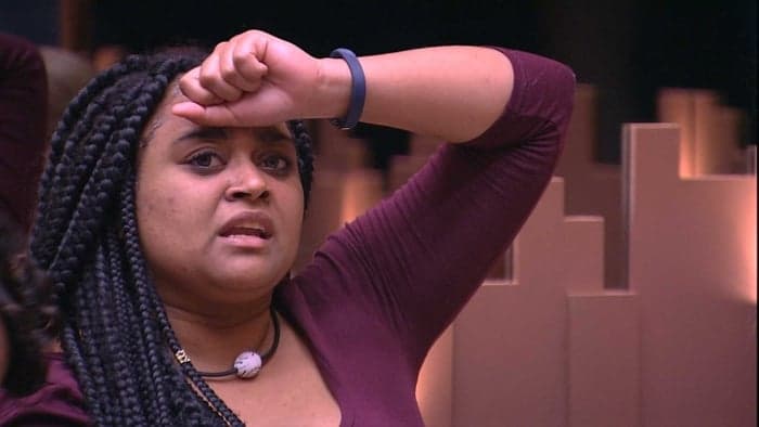 BBB19: Acusada de ser leva e traz, Rízia confessa que contou o que ouviu no Quarto do Líder