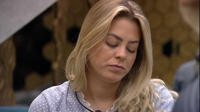 BBB19: Isabella se revolta com Elana por ter sido indicada ao paredão e não engole explicação da sister
