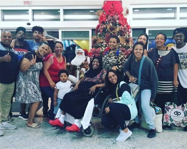 Irmã de Deise Cipriano se despede da cantora em emocionante homenagem