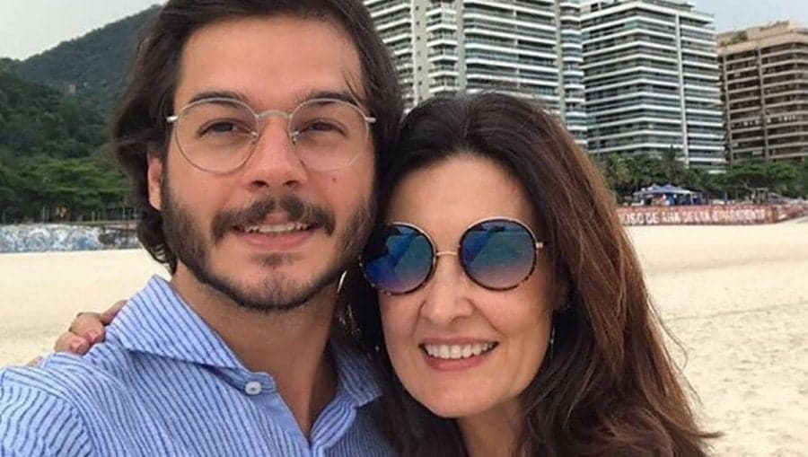 Namorado de Fátima Bernardes, Túlio Gadêlha se revolta e critica emissora "Globo desinforma"