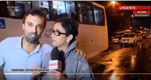 Bêbado invade link da GloboNews, xinga ao vivo e reação da repórter impressiona