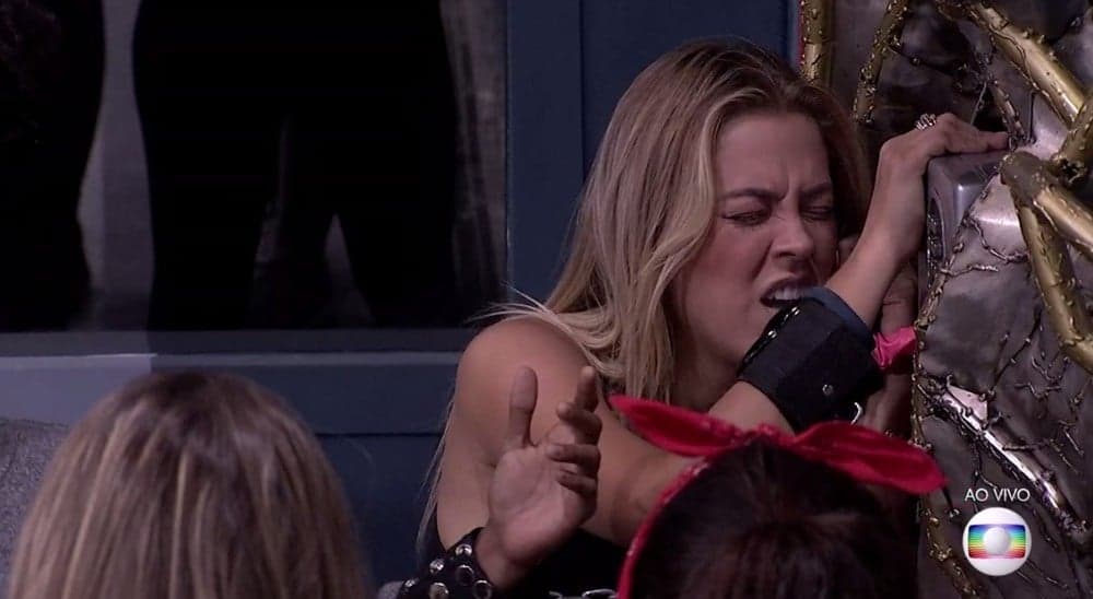 BBB19: Isabella atende o Big Fone e manda Alan para o paredão que se desespera