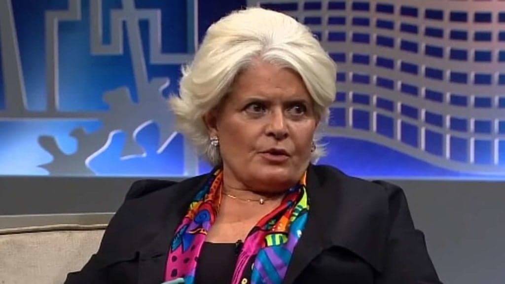 Walcyr Carrasco "bate" a própria Globo e leva Jussara Freire para sua novela