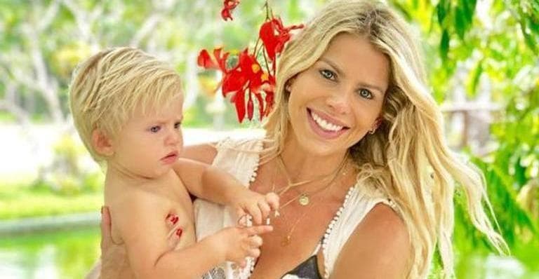 Karina Bacchi 'quebra a internet' ao se declarar para Enrico e fofura do menino chama atenção