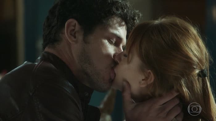 Marina Ruy Barbosa posta texto comovente para Isabela Garcia e fala sobre polêmica: "guardiã da paz e sensatez!"
