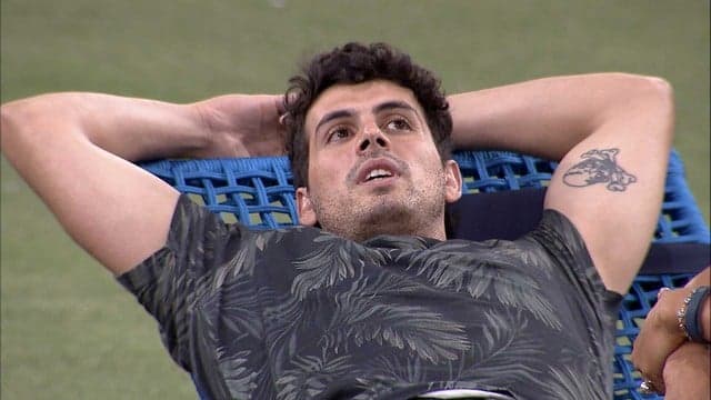 BBB19: Após se aproximar de Elana, Maycon afirma que não quis usar a sister