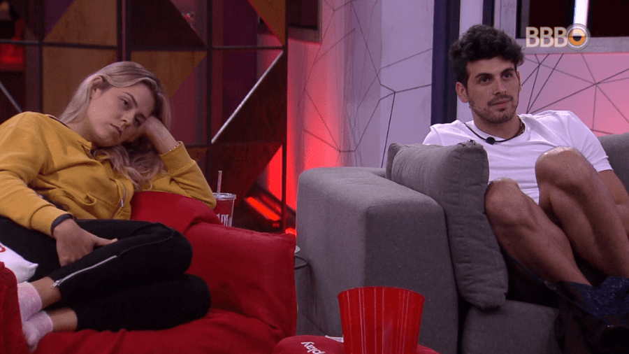 BBB19: Maycon se compara com Cauã Reymond e vira chacota de Carol: "No branco do olho?"
