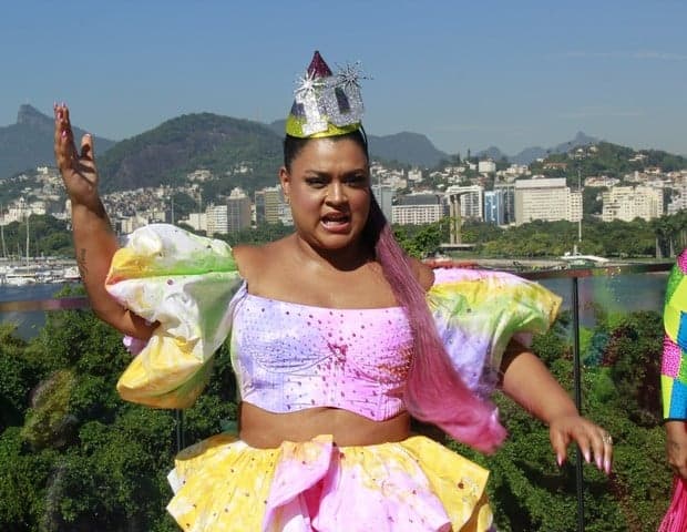 Preta Gil celebra 10 anos de seu Bloco de Carnaval e convoca time de famosos para o evento