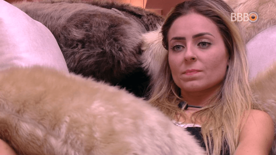 BBB19: Paula recebe mensagem do anjo e afirma: "Minha mãe está brava"