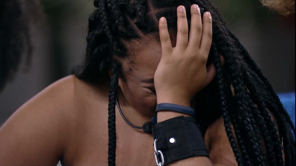 BBB19: Rízia fica mal após broncas de Tiago Leifert e desabafa