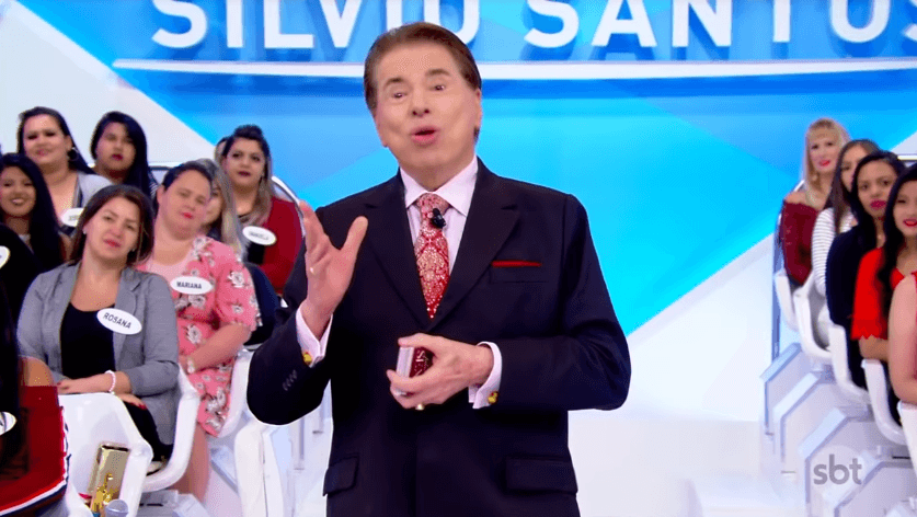 Silvio Santos aproveita o Carnaval de forma diferente e surpreende todo mundo