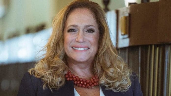 Na Páscoa, Susana Vieira se confunde, deseja 'Feliz Natal' e web não perdoa