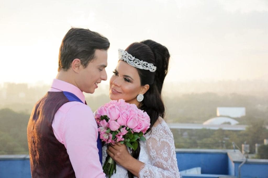 Mara Maravilha faz casamento secreto e detalhe sobre filho adotivo é revelado; veja fotos exclusivas