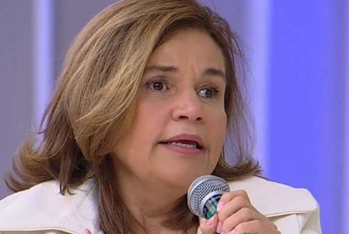 Claudia Rodrigues é internada às pressas e empresária pede ajuda: "Orem por ela"